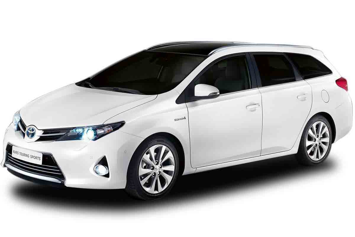 Airport Transfers in Feltham, Estate Cars